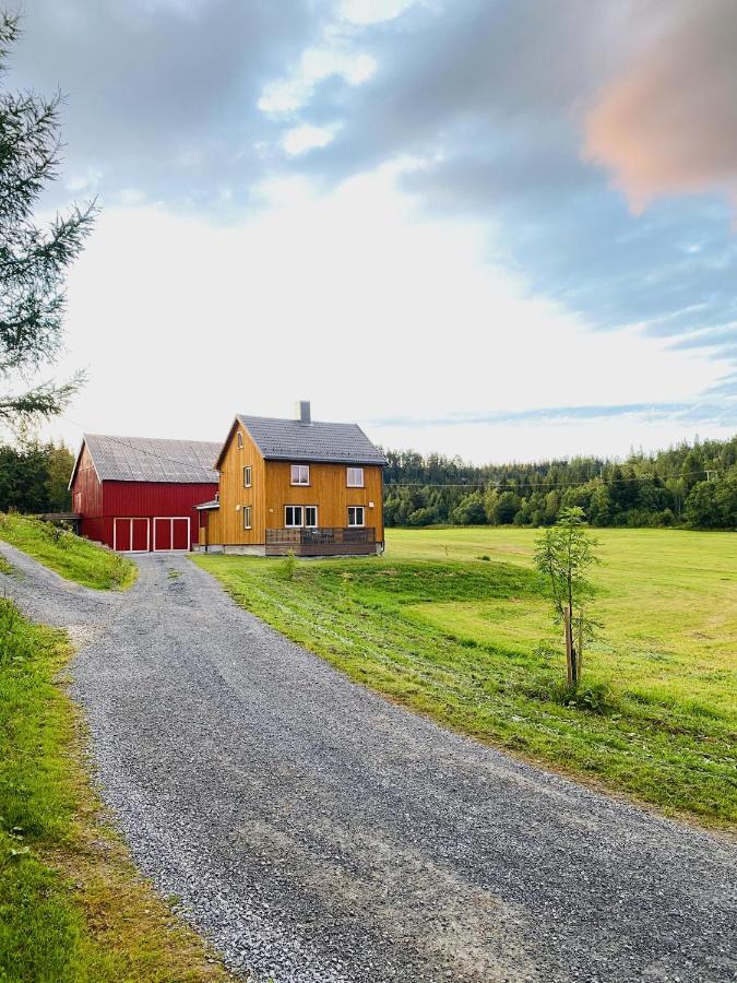 Fjellstad Gard - 2 Minutes From E6 And 5 Minutes Drive From Steinkjer City Villa ภายนอก รูปภาพ