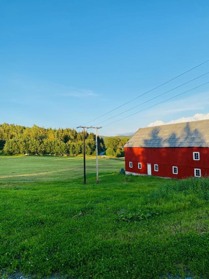 Fjellstad Gard - 2 Minutes From E6 And 5 Minutes Drive From Steinkjer City Villa ภายนอก รูปภาพ